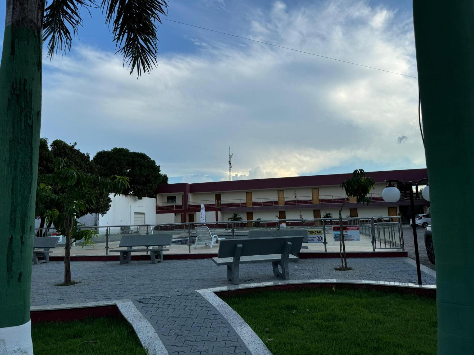 Hotel Serra Do Rio Ibotirama Exteriör bild